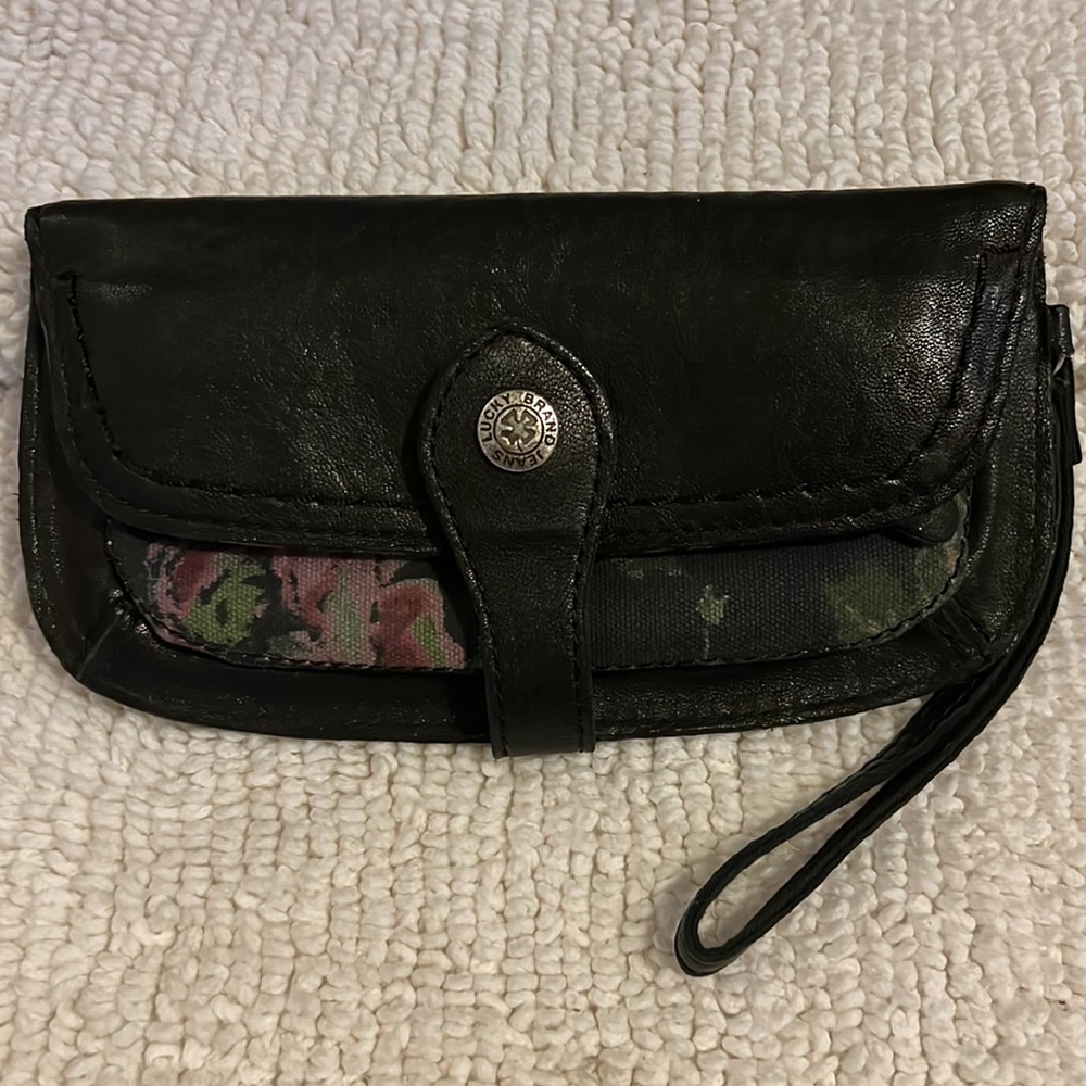 Lucky leather wristlet